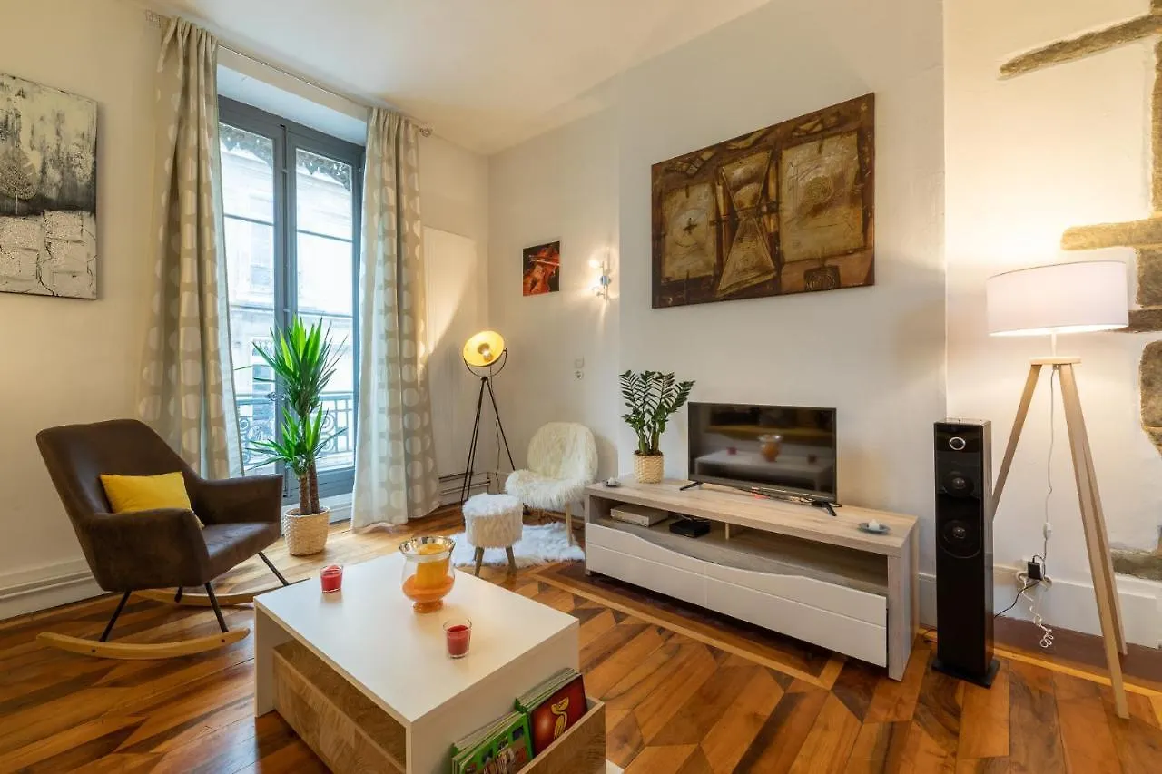 Le Contemporain, Hyper-Centre, 8 Pers Apartment Grenoble