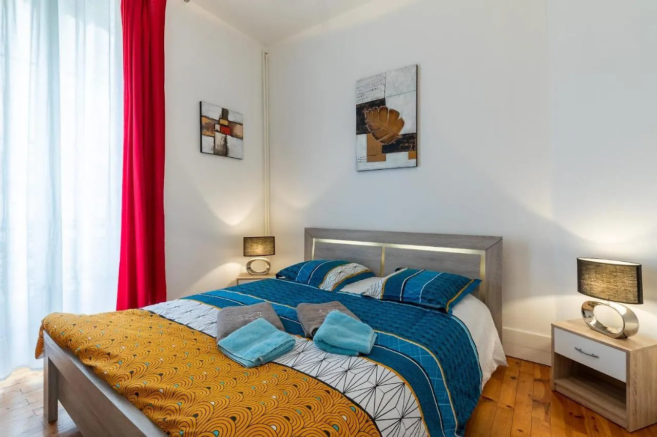 Le Contemporain, Hyper-Centre, 8 Pers Apartment Grenoble France