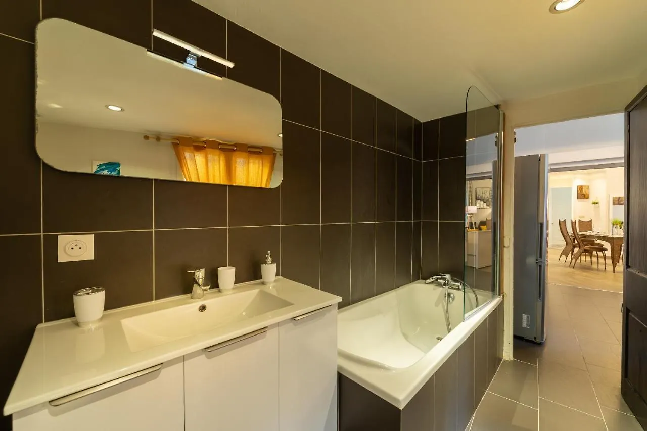 Le Contemporain, Hyper-Centre, 8 Pers Apartment Grenoble